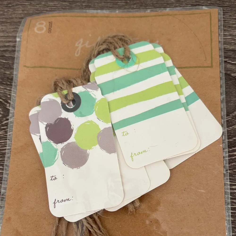 ❤️$2 NWT Colorful Gift Tags Set